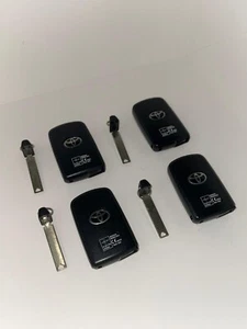 Job Lot x4 Genuine Toyota Smart Key Fobs – RF Tested – 3 Button – OEM Tokai Rika - Picture 1 of 3