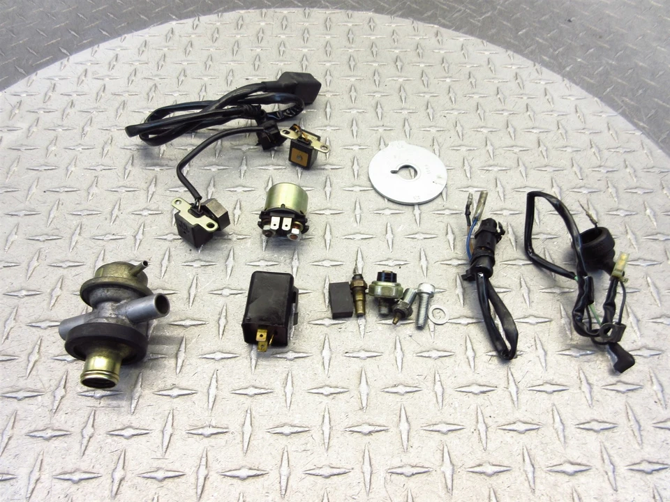 93-06 Kawasaki ZG1000 1998 Concours Sensor OEM Lote Relé Electroválvula Interruptor Foto 1 de 4