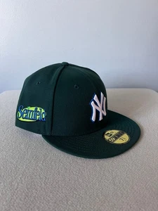 New Era x Mütze Club Seinfeld New York Yankees 59FIFTY Fitted Hat - Größe 7 5/8 - Bild 1 von 7