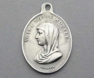 Antico ciondolo in argento religioso francese. Santa Vergine Maria. Medaglia di Vachette. - Foto 1 di 5