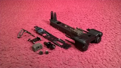 HO RIVAROSSI #4272 CAB FORWARD STEAM LOCOMOTIVE - REAR CHASSIS & STEAM CHEST - Image 1 of 3