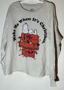 Peanuts Snoopy Christmas Doghouse White Long Sleeve Shirt Size Small - Picture 1 of 2