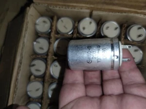 5x NOS Kondensator K50-6 1000uF 25V New old stock aus original Papierkarton - Bild 1 von 7