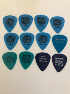 Lot 12 Vintage Fantastik Thomastik by Dunlop Guitar /Mandolin Picks - Picture 1 of 5