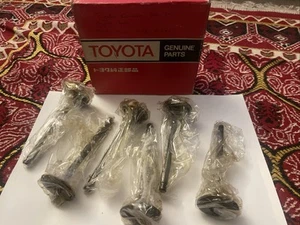 Toyota Crown 1974-1979 MS83 MS85 MS88 MS95 4M Intake Valve 13711-41012 Genuine - Picture 1 of 4