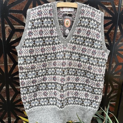 GENUINE SHETLAND VINTAGE Tanktop PURE WOOL CHUNKY 44 Chest - Image 1 of 4