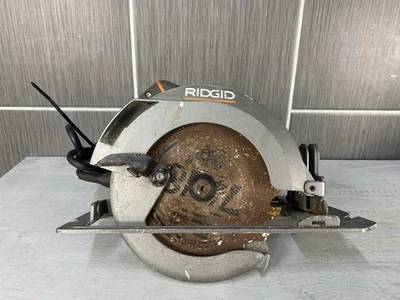 RIDGID R3205VN CORDED 120V 7-1/4" CIRCULAR SAW 15amp 5800rpm BLADE ON RIGHT SIDE - Image 1 of 4