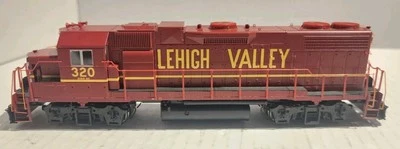 Life-Like Proto 2000 HO Scale GP38-2 Diesel Locomotive Lehigh Valley #320 - Image 1 of 4