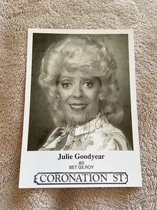 JULIE GOODYEAR (CORONATION STREET) PRESIGNED CAST CARD - Picture 1 of 2
