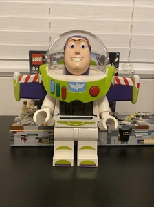 Toy Story BUZZ LEGO Reloj Despertador Figura 9" Limitado RARO Disney - Imagen 1 de 3