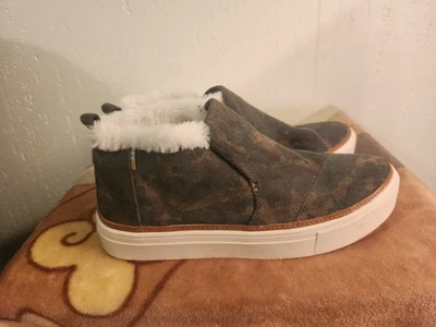 Botines TOMS Paxton para mujer talla 7 camuflados forrados de piel sintética #28 Foto 1 de 4