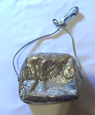 Vintage WHITING & DAVIS Co. Silver Mesh Evening Disco Formal  hHandbag - Image 1 of 4