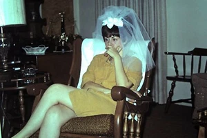 Original 1960's Slide, Bride with sad Face,Ditched At The Altar? - Picture 1 of 1