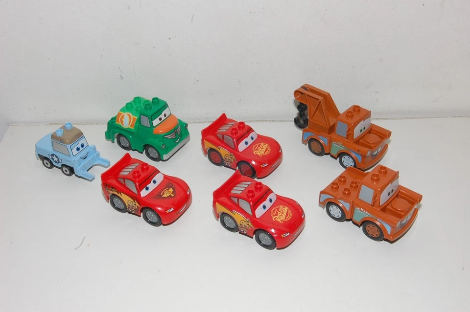 Lote de 7 figuras Lego Dulpo Disney Cars Foto 1 de 1