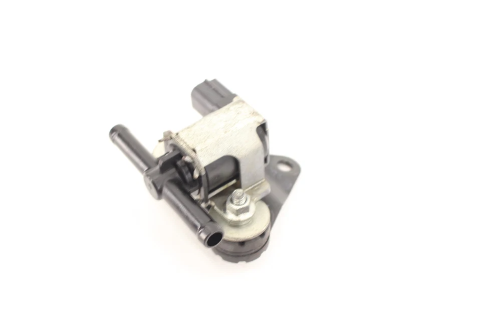 Honda Interceptor 800 Vfr800 2015 válvula control purga solenoide bote Foto 1 de 4