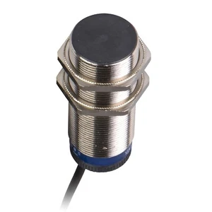 XSAV11801 inductive sensor XSAV-M30-Sn10mm-6 150c/mn-24..240VAC/DC SCHNEIDER NEW - Picture 1 of 6