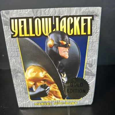 New Marvel Yellowjacket Mini Bust “Gold Edition” Bowen 508/2000 - Image 1 of 4