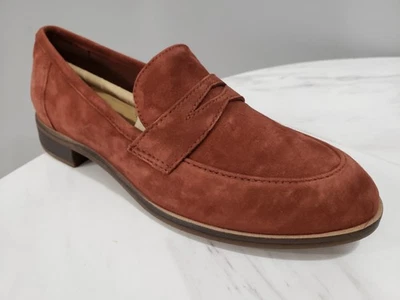 NUEVO SIN CAJA Mocasines Clarks Trish Rose Mujer Talla 6M Gamuza Caoba Penny Foto 1 de 4