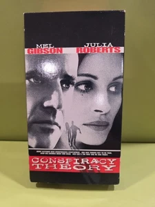 Conspiracy Theory (VHS, 1997, Warner Bros.) Mel Gibson/Julia Roberts! - Picture 1 of 3