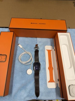 Apple Watch Series 6 44mm HERMÈS GPS+Cellular - Image 1 of 4
