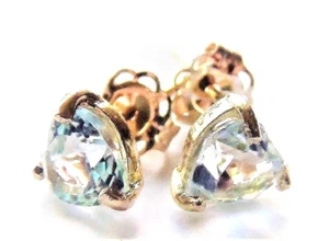 ES35 MAGNIFICENT 0.9 CARAT TW (2 PCS) BLUE TOPAZ 10K SOLID YELLOW GOLD EARRINGS - Picture 1 of 2