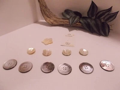 Lot of 11 Button made from Sea Shells - Buttons Round and Flower Shapes - Image 1 of 4