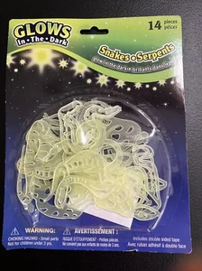 GLOW IN THE DARK REPTILES, SNAKES, OR BIRTHDAY PARTY FAVORS Wall Decor - Picture 1 of 2