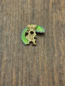 2005 Rex KING’S Pin- Mardi Gras Krewe Favor - Picture 1 of 2