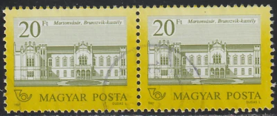 Hungary 1986-91 SC# 3024 - Castle - Brunswick - One Pair - CTO Lot # 331 - Image 1 of 2