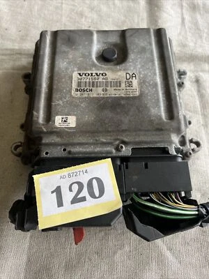Volvo C30/S60/V70/XC70/XC90 ENGINE ECU 2.4 Diesel  30771550AB / 0281012103 - Immagine 1 di 2