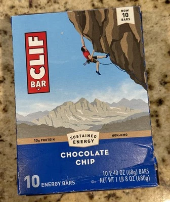 CLIF BAR - Chocolate Chip - Made with Organic Oats - 10g Protein  2.4 oz. (10 Pa - Image 1 of 4