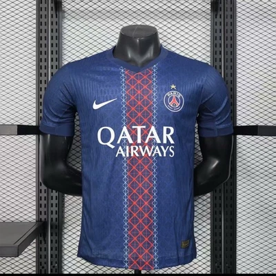 Maillot PSG 2025/2026 - Édition Vainqueur LDC - Flocage Offert - Taille S a 2XL. - Photo 1/4