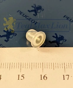 Bouchon d'axe de charnière de porte Peugeot 204 304 404 sauf cc 504 sauf cc 604 - Picture 1 of 9