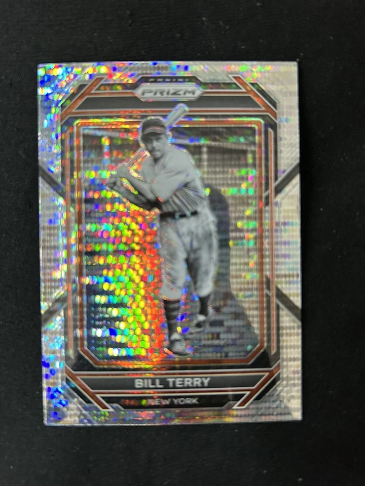 Коллекционные бейсбольные карточки 2023 Panini Prizm Baseball No185 Bill Terry Hobby Pulsar Prizm SP - Изображение 1 из 1