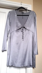 Mini Vestido Zara Plateado Satinado Metálico M UK 12 NUEVO - Imagen 1 de 6