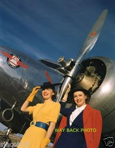 REIMPRESIÓN DE LA FOTO 1940 - MODELOS NEIMAN MARCUS Y AVIÓN LOCKHEED, DALLAS LOVE FIELD - Imagen 1 de 1