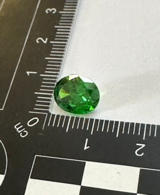 Smaragd LGE - Brilliantschliff oval - BRASILIEN - ca. 4 Karat - ca. 0,82 Gramm - Bild 1 von 4