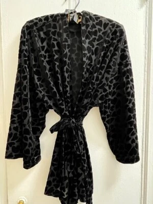 Only Hearts 设计师标签 ~ 黑色倦怠的心短和服长袍 P/S 🖤❤️ — 第 1/3 张图片