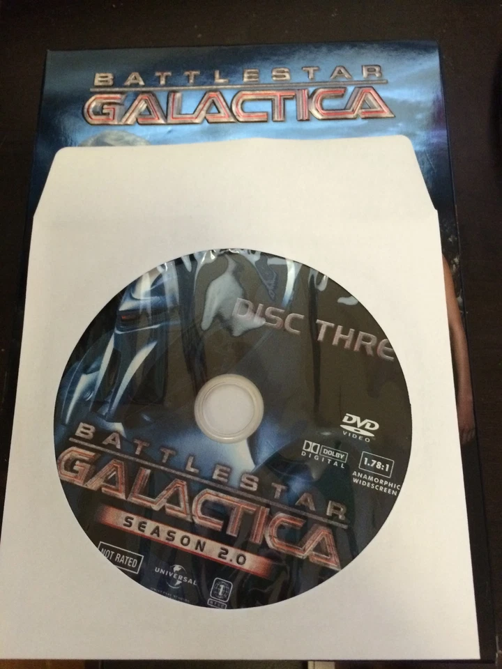 Battlestar Galactica - Season 2.0, Disc 3 REPLACEMENT DISC (not full season) - Image 1 of 1