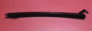 2006-2009 INFINITI M35 M35X AWD OEM RIGHT REAR QUARTER WINDOW BRACKET GUIDE - Picture 1 of 5