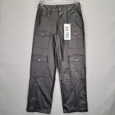 Pantalones de imitación de cuero casi famosos para mujer cargo negros bolsillos estilo años 90 talla 7 Foto 1 de 4