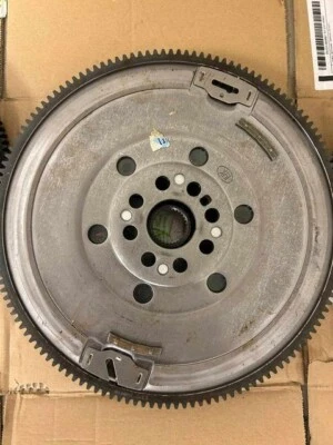 BMW TWIN MASS FLYWHEEL 2120 8655640  OEM & NEW! - Image 1 of 2