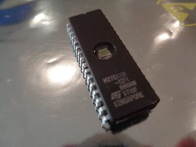 M27C1001-12F1 STM EPROM UV Erasable  1M-bit  128K x 8  120ns DIL32 - Image 1 of 3