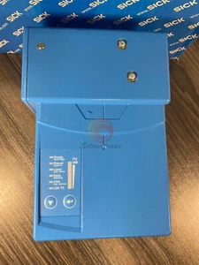 Ein Neu SICK CLV690-1000 1056601 Industrielle Barcode Abtast Sensor - Bild 1 von 8