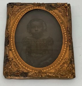 Antique 1/9th Plate Ambrotype Tin Type Portrait Photo Of Young Girl. - Picture 1 of 7