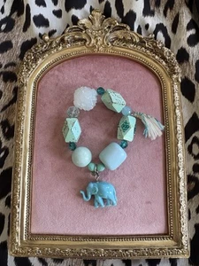 Tarina Tarantino Vintage Tilt-A-Whirl Türkis Rustikal Holz Elefant Armband - Bild 1 von 9