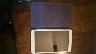 Galaxy Tab 4 WiFi+Cellular 16gb  - Image 1 of 4