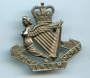 North Irish Horse Silver Cap Badge - Foto 1 di 2