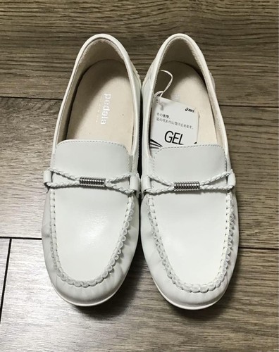 Mocassini da passeggio Asics donna 5.0US bianco 3E mai usati