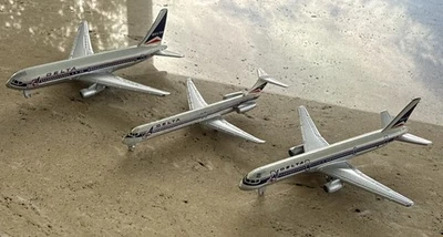 Lotto aerei pressofusi vintage Schabak 1:600 DELTA AIRLINES Boeing 767 757 MD-88 - Immagine 1 di 4